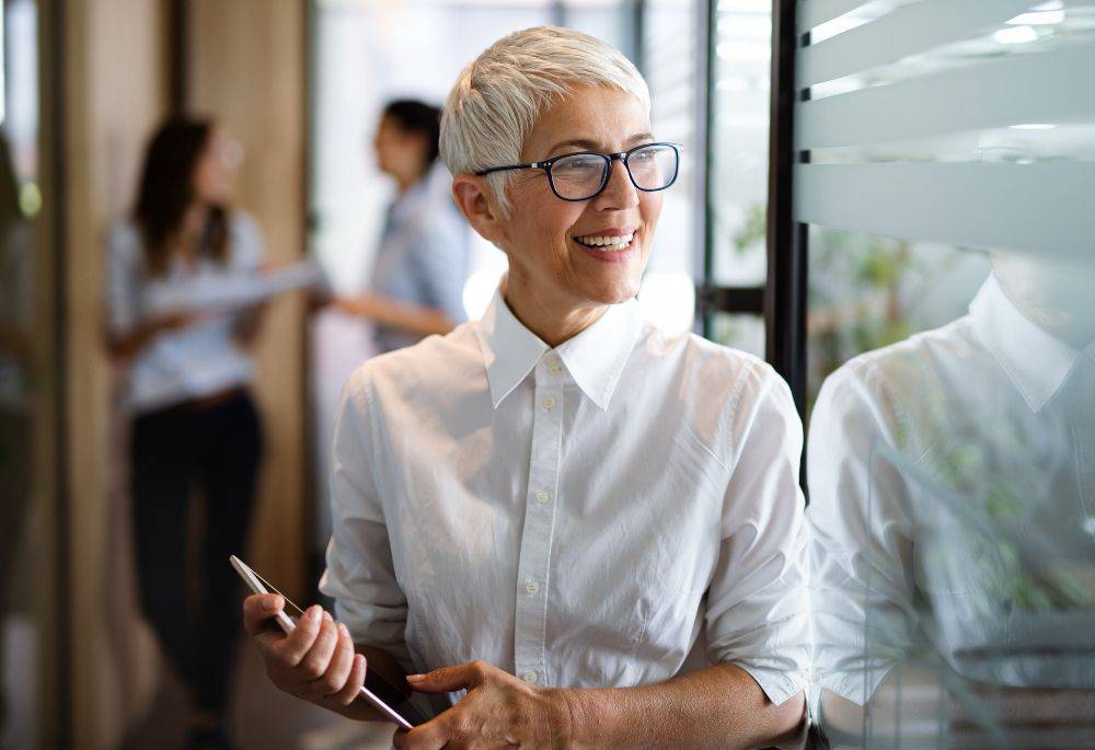 Etarismo no trabalho: por que promover a inclusão?